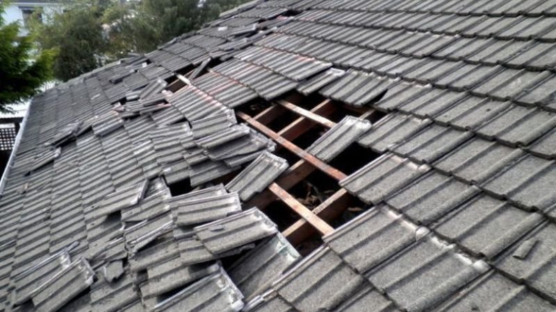 9 Storm Damage Roof Repair Tips For Homeowners